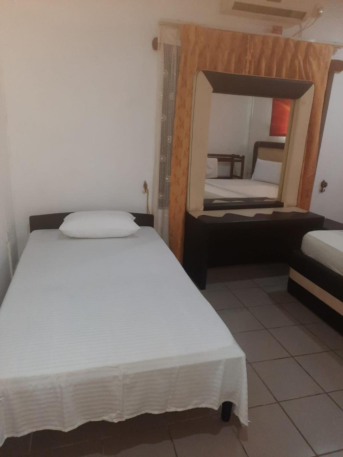 Hotel Panorama Rest Anuradhapura Zewnętrze zdjęcie